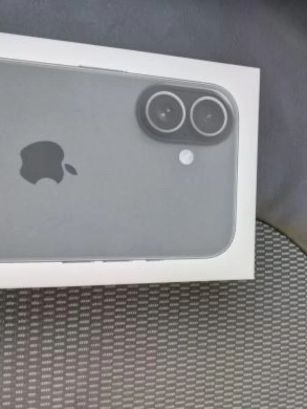 iPhone 17